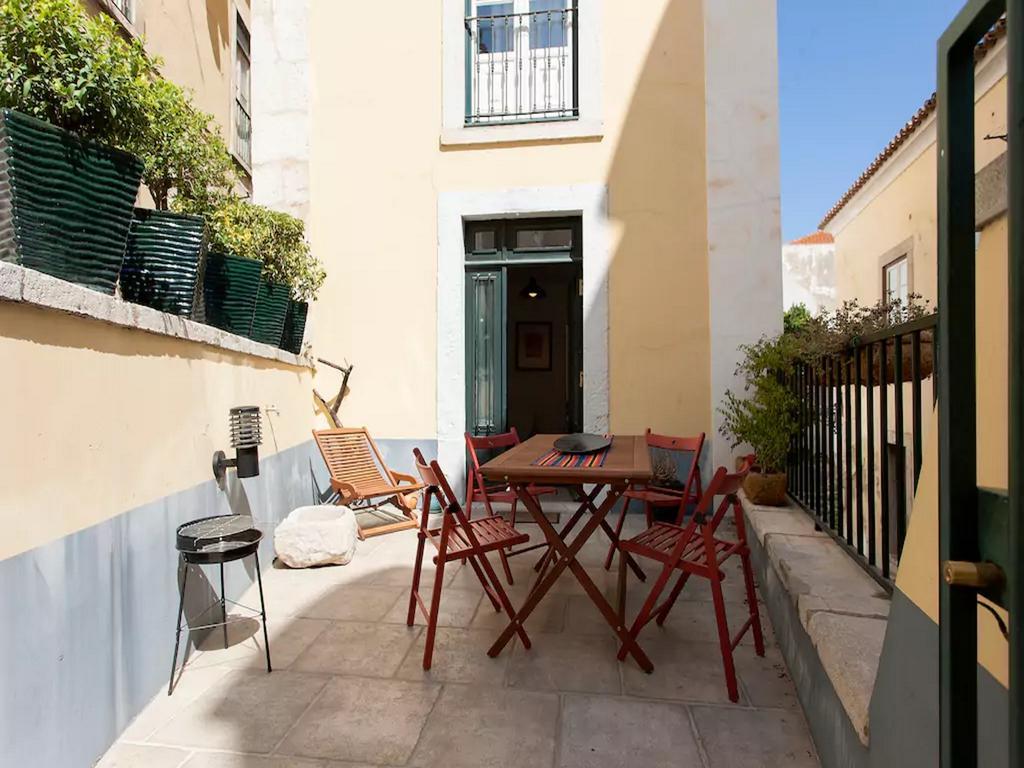 Patio Alfama Apartment Lisbon Exterior photo